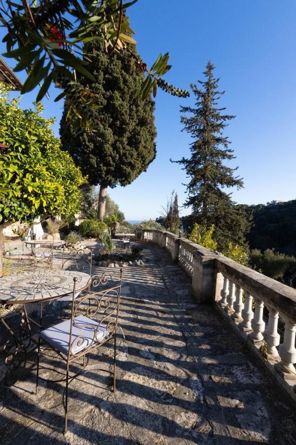 Castel Enchante Nice Bagian luar foto