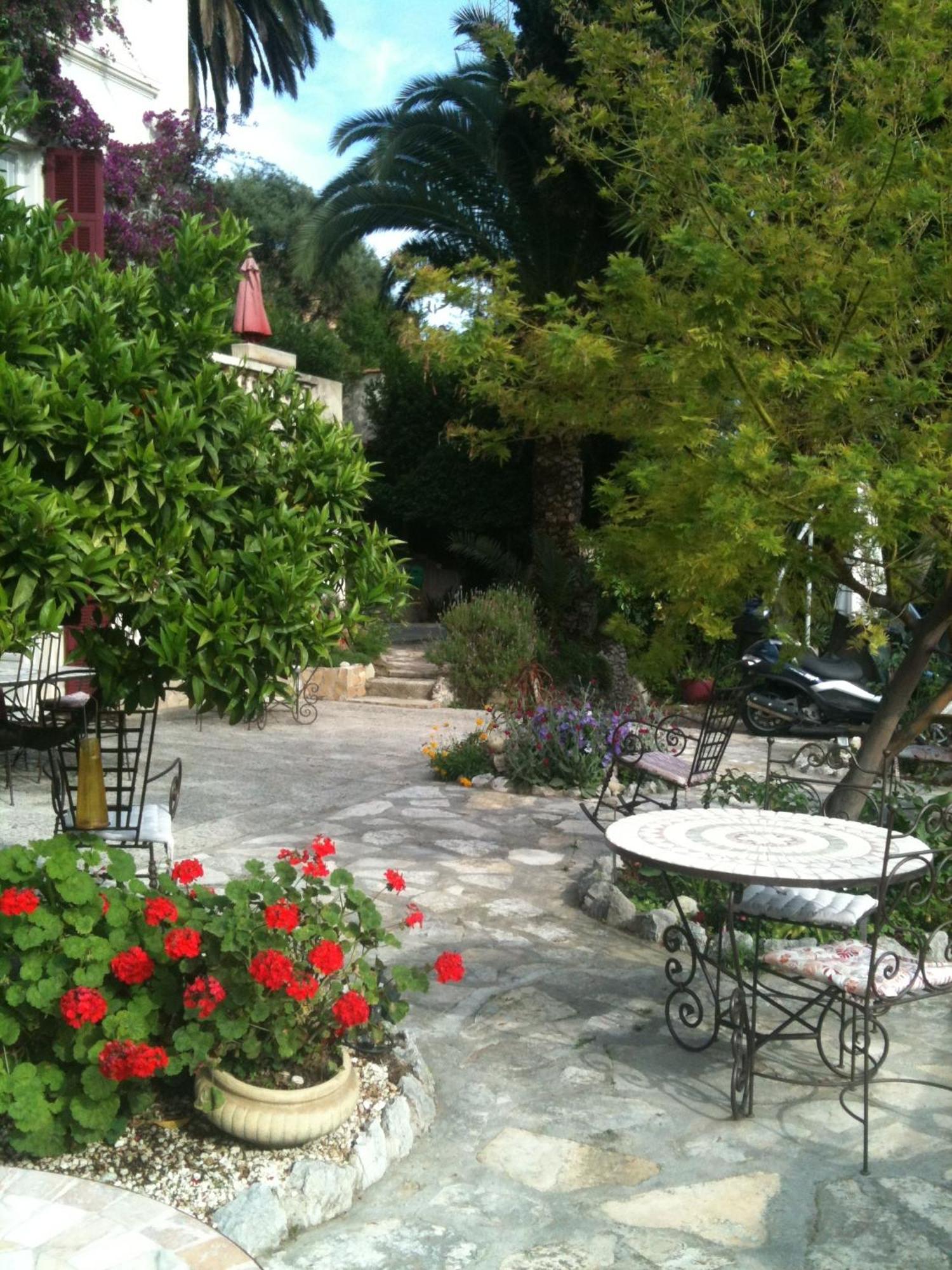 Castel Enchante Nice Bagian luar foto